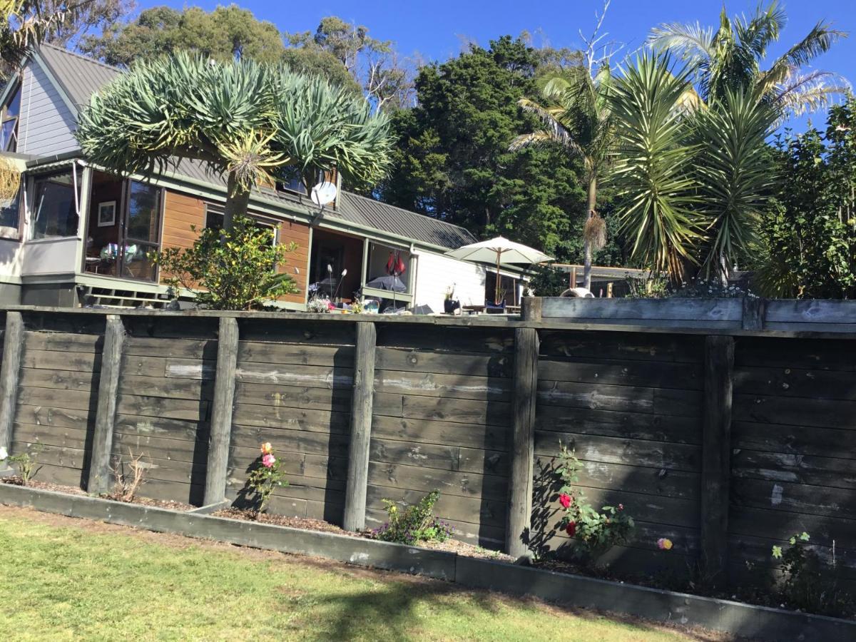 Norfolk Gardens Bed&Breakfast Te Kopuru Exterior foto